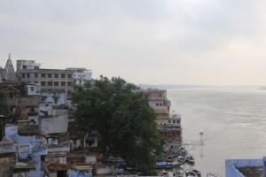 BENARES (179)